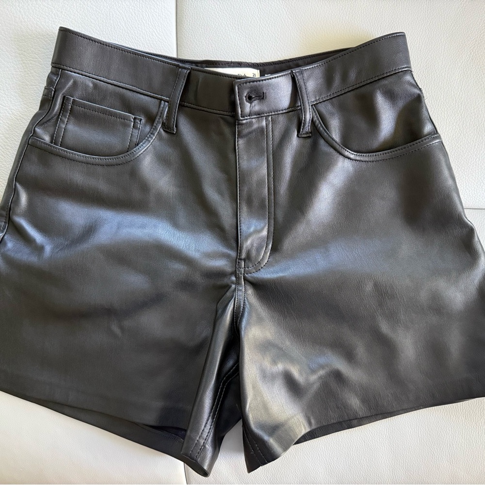 Abercrombie High Rise Dad Short Vegan Leather